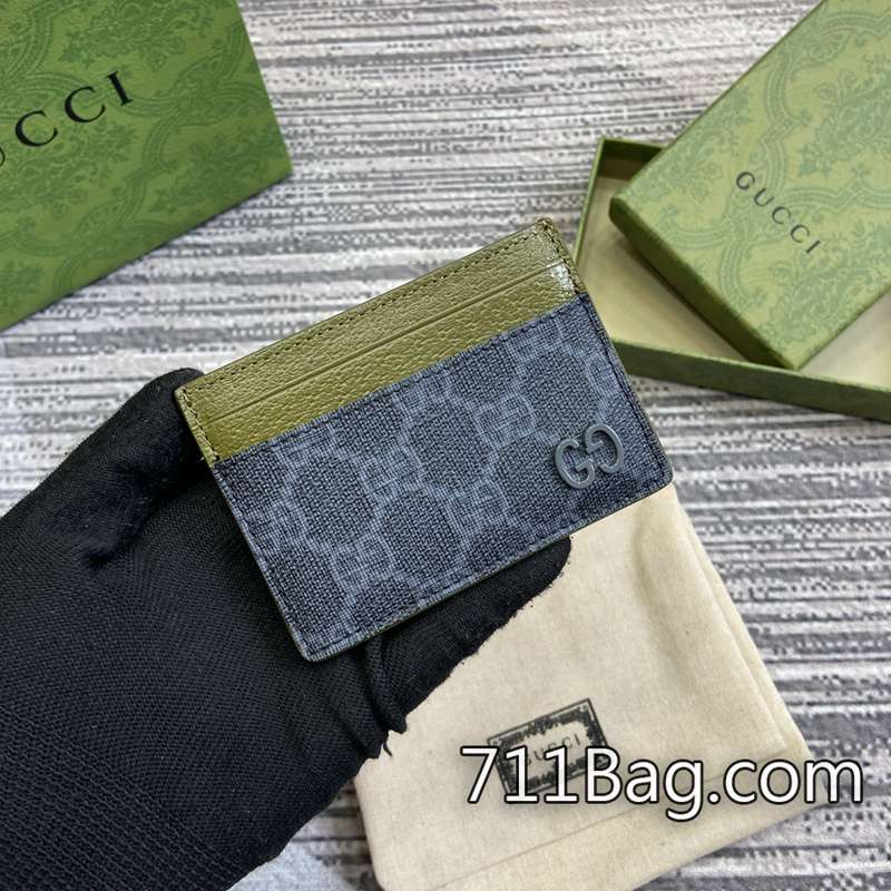 高仿Gucci古馳 768248 高密度縫線,牢固耐用,不易脫線。 上班族必備Gucci A貨尺寸:11(寬)x7cm(高)顏色:綠色/黑pvc。 高仿Gucci古馳 768248 高密度縫線,牢固耐用,不易脫線。 上班族必備Gucci A貨尺寸:11(寬)x7cm(高)顏色:綠色/黑pvc。