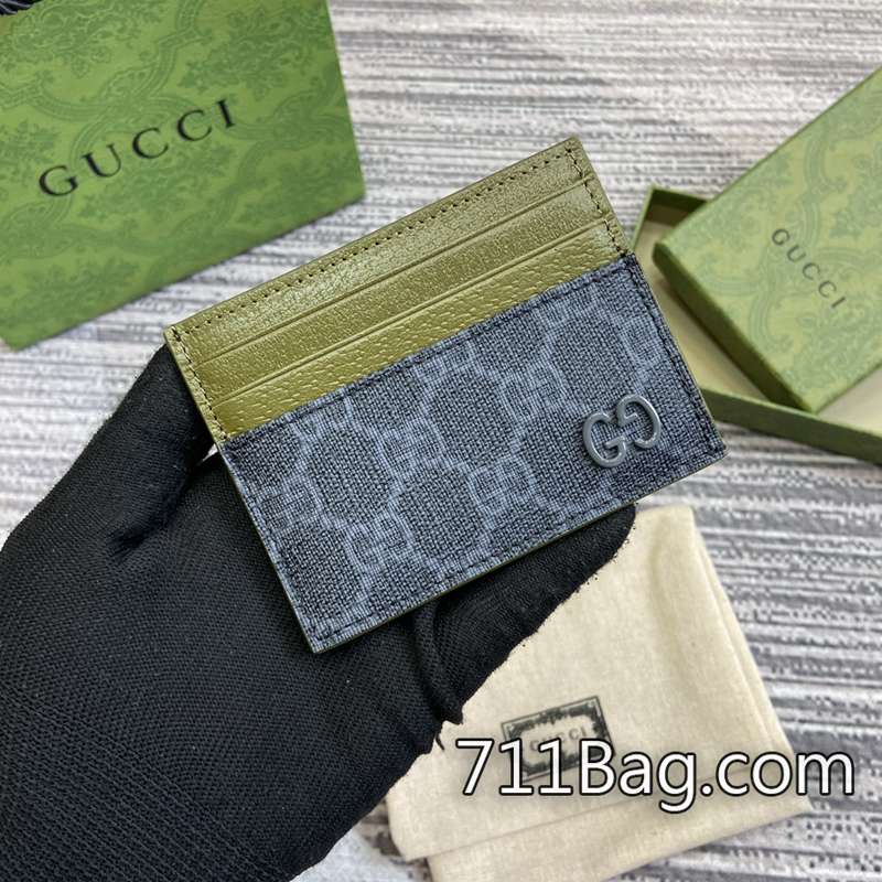 頂級一比一Gucci古馳 795230 高端質感奢侈品同款 高仿Gucci哪個版本好尺寸:10(寬)x8cm(高)顏色:綠色/黑pvc。 頂級一比一Gucci古馳 795230 高端質感奢侈品同款 高仿Gucci哪個版本好尺寸:10(寬)x8cm(高)顏色:綠色/黑pvc。