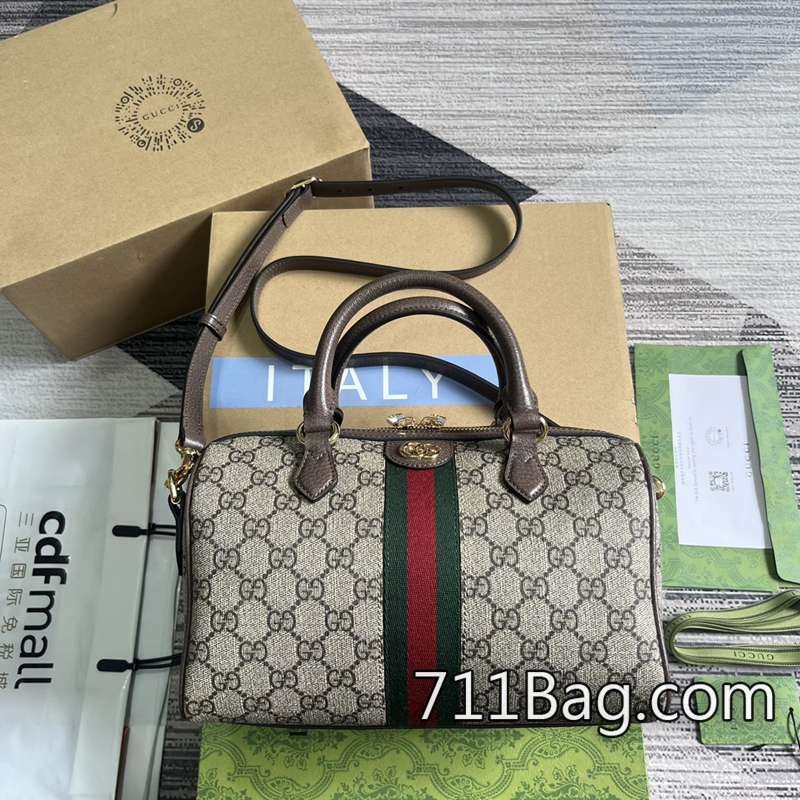 一比一Gucci古馳 772061 實拍不修圖,細節也很能打。 高仿Gucci後背包尺寸:17.5(長)x26.5(寬)x14cm(厚)顏色:棕色/pvc 一比一Gucci古馳 772061 實拍不修圖,細節也很能打。 高仿Gucci後背包尺寸:17.5(長)x26.5(寬)x14cm(厚)顏色:棕色/pvc