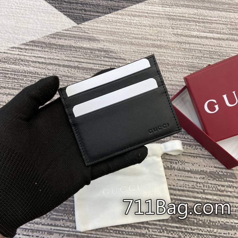 頂級高仿Gucci 818952 高品質五金無色差 Gucci一比一高仿價格10厘米(寬)x8厘米(高)顏色:克皮pvc/原廠皮。 頂級高仿Gucci 818952 高品質五金無色差 Gucci一比一高仿價格10厘米(寬)x8厘米(高)顏色:克皮pvc/原廠皮。