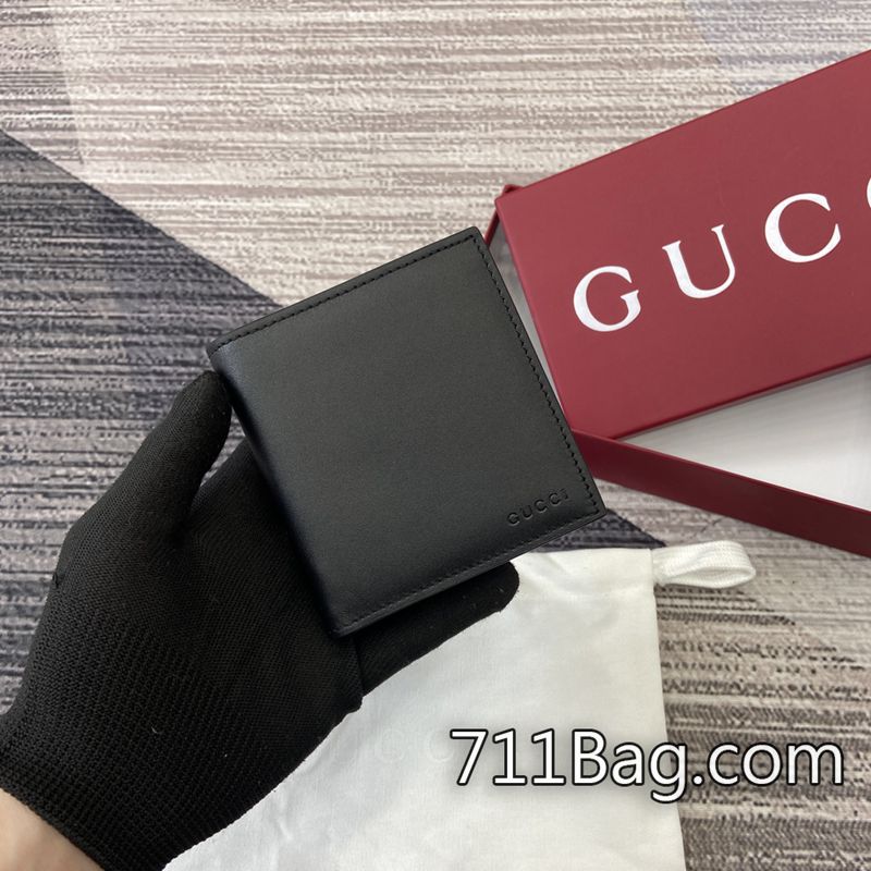A貨Gucci 818949 細節還原真品質感 Gucci超A貨包款打開時尺寸:20厘米(寬)x10厘米(高);閉合時尺寸:10厘米(寬)x10厘米(高)顏色:克皮pvc/原廠皮。 A貨Gucci 818949 細節還原真品質感 Gucci超A貨包款打開時尺寸:20厘米(寬)x10厘米(高);閉合時尺寸:10厘米(寬)x10厘米(高)顏色:克皮pvc/原廠皮。