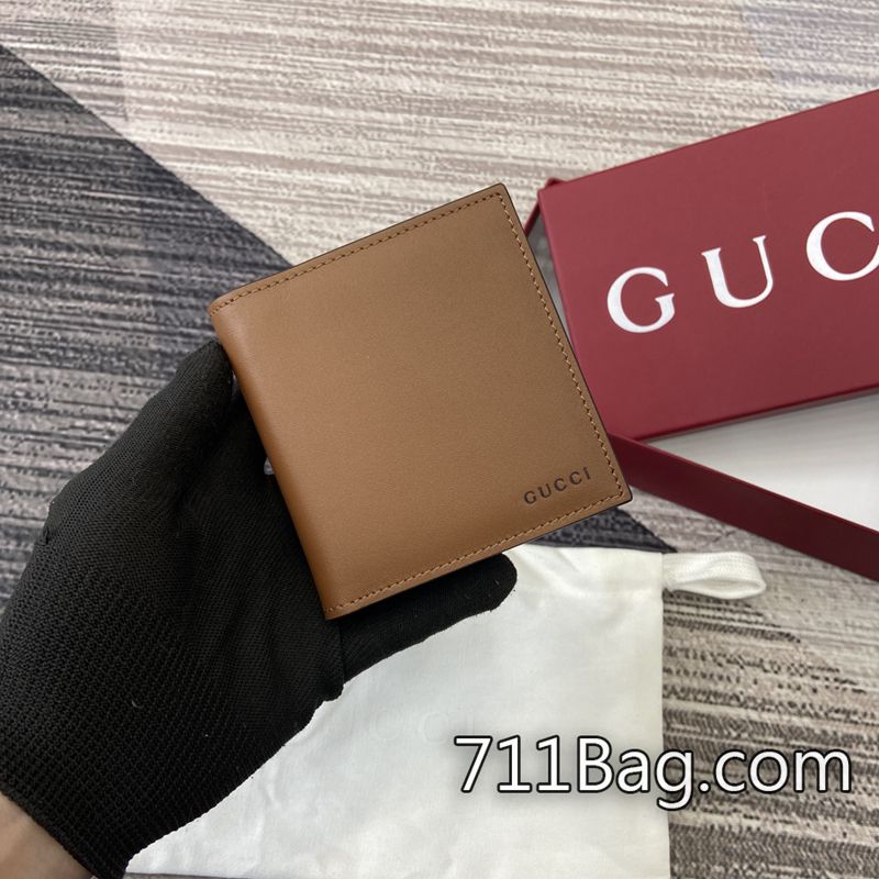 頂級一比一Gucci古馳 818949 超高質感LV包推薦 Gucci包A貨真假辨別打開時尺寸:20厘米(寬)x10厘米(高);閉合時尺寸:10厘米(寬)x10厘米(高)顏色:棕皮pvc/原廠皮。 頂級一比一Gucci古馳 818949 超高質感LV包推薦 Gucci包A貨真假辨別打開時尺寸:20厘米(寬)x10厘米(高);閉合時尺寸:10厘米(寬)x10厘米(高)顏色:棕皮pvc/原廠皮。