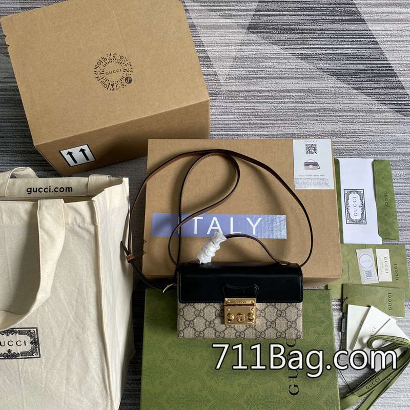 一比一Gucci 652683 穿搭百搭,回頭率爆表。 Gucci包包精品仿製顏色:克棕/啡pvc。 一比一Gucci 652683 穿搭百搭,回頭率爆表。 Gucci包包精品仿製顏色:克棕/啡pvc。