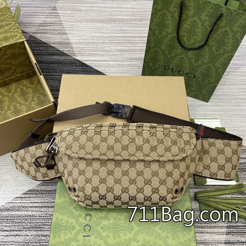 A貨Gucci 804262 超高做工還原真品 Gucci一比一高仿價格尺寸:32✖17✖5cm顏色:啡色/帆佈。 A貨Gucci 804262 超高做工還原真品 Gucci一比一高仿價格尺寸:32✖17✖5cm顏色:啡色/帆佈。