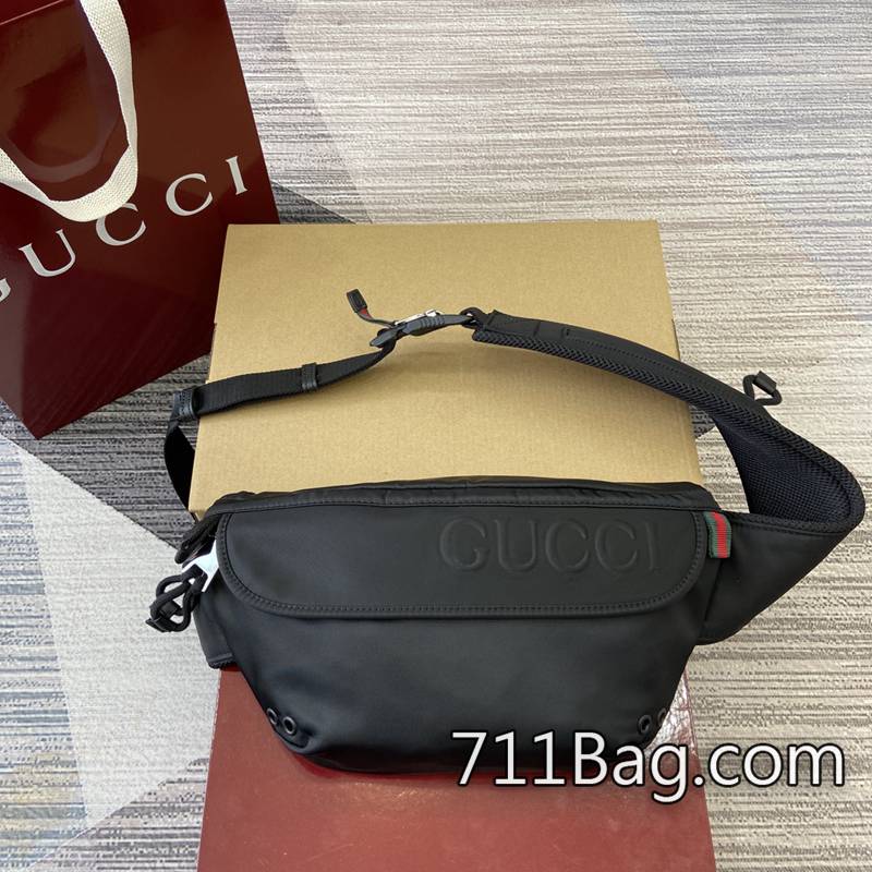 原版一比一Gucci 804262 超仿原單等級包款 高仿Gucci直播爆款尺寸:32✖17✖5cm顏色:黑色/帆佈。 原版一比一Gucci 804262 超仿原單等級包款 高仿Gucci直播爆款尺寸:32✖17✖5cm顏色:黑色/帆佈。