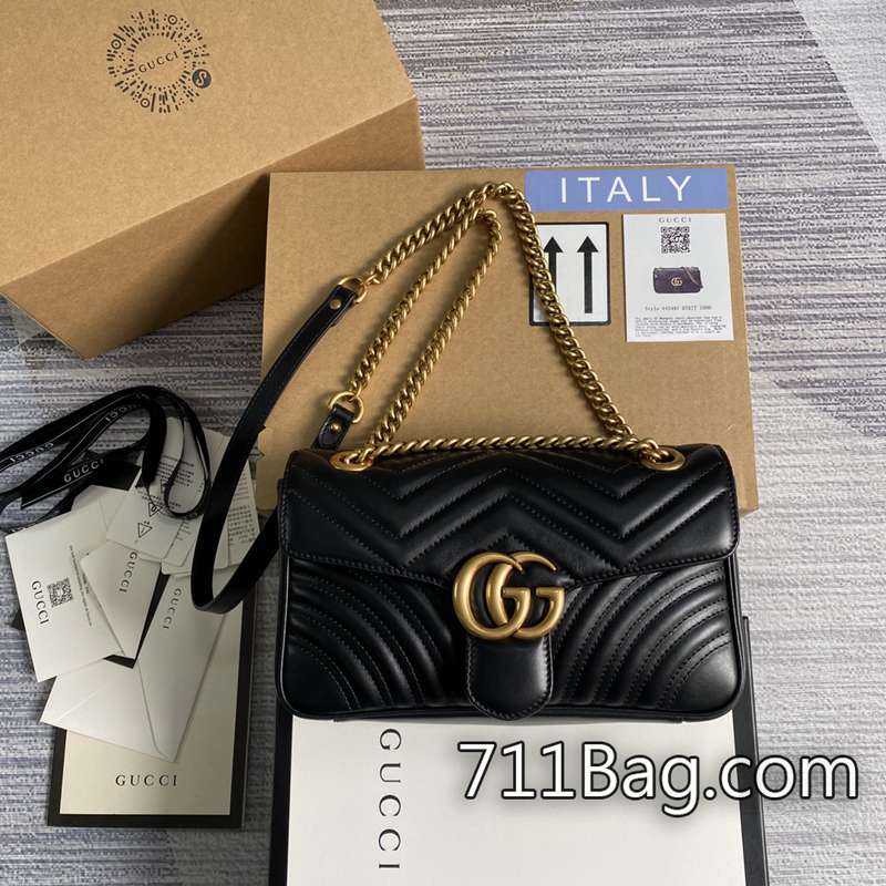 精仿Gucci 696075 包面壓紋均勻精緻,無跳線。 高仿Gucci後背包尺寸:22.5x14x7厘米。顏色:黑色大G佈。 精仿Gucci 696075 包面壓紋均勻精緻,無跳線。 高仿Gucci後背包尺寸:22.5x14x7厘米。顏色:黑色大G佈。