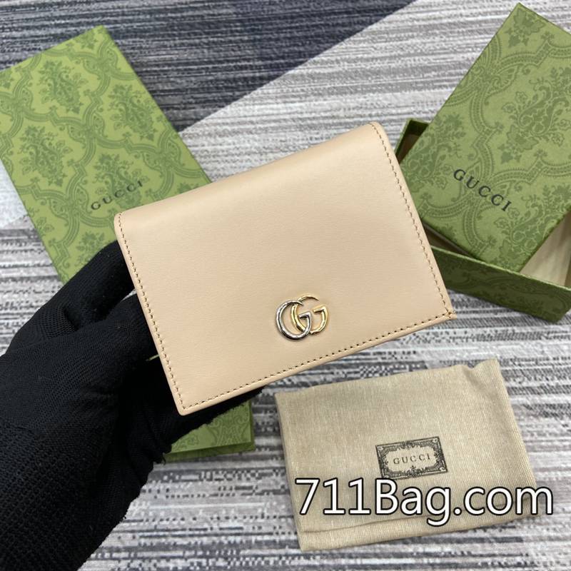 頂級超3AGucci 790055 每個角位處理細緻,無破損壓痕。 Gucci單肩包A貨打開時尺寸:17.5(長)x11厘米(寬)閉合時尺寸:8.5(長)x11(寬)x3厘米(厚)顏色:淺米色/原廠皮。 頂級超3AGucci 790055 每個角位處理細緻,無破損壓痕。 Gucci單肩包A貨打開時尺寸:17.5(長)x11厘米(寬)閉合時尺寸:8.5(長)x11(寬)x3厘米(厚)顏色:淺米色/原廠皮。