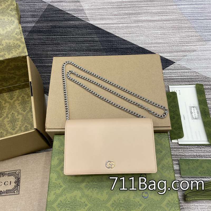 頂級高仿Gucci古馳 790060 真皮壓紋質感包款 Gucci包包A貨開箱尺寸:12.5(長)x20(寬)x4厘米(厚)顏色:淺米色/原廠皮。 頂級高仿Gucci古馳 790060 真皮壓紋質感包款 Gucci包包A貨開箱尺寸:12.5(長)x20(寬)x4厘米(厚)顏色:淺米色/原廠皮。