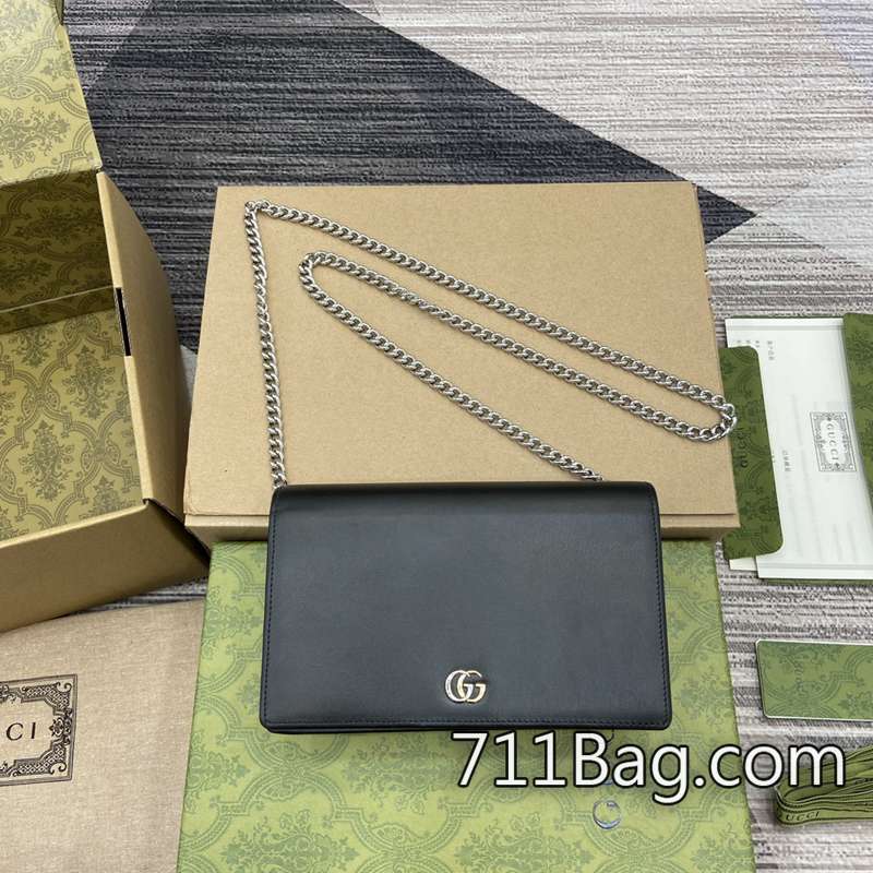超3AGucci 790060 做工嚴謹高仿名牌包 Gucci Horsebit 1955包A貨尺寸:12.5(長)x20(寬)x4厘米(厚)顏色:黑色/原廠皮。 超3AGucci 790060 做工嚴謹高仿名牌包 Gucci Horsebit 1955包A貨尺寸:12.5(長)x20(寬)x4厘米(厚)顏色:黑色/原廠皮。
