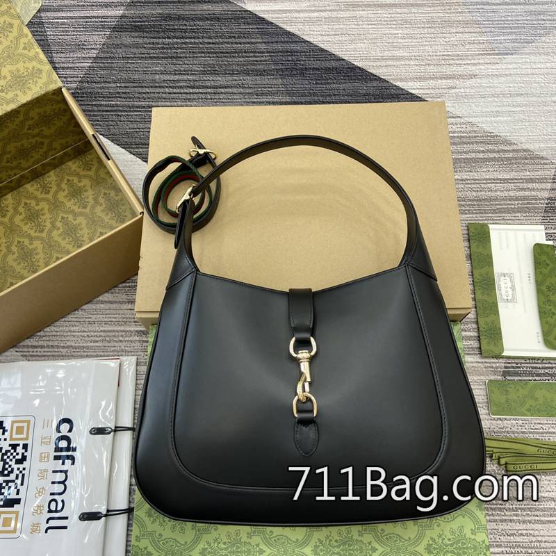 頂級高仿Gucci 782879 雙針加固設計,提升整體牢固度。 Gucci包A貨開模對比尺寸:35(長)x32(寬)x5.5厘米(厚)顏色:黑色/原廠皮 頂級高仿Gucci 782879 雙針加固設計,提升整體牢固度。 Gucci包A貨開模對比尺寸:35(長)x32(寬)x5.5厘米(厚)顏色:黑色/原廠皮