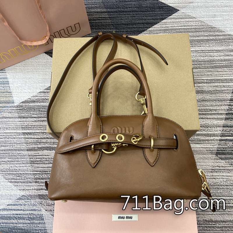 頂級一比一MiuMiu 5bb169 頂級手工打造精品包 高仿MiuMiu迷你包尺寸:28X16.5X10cm型號:5bb169 頂級一比一MiuMiu 5bb169 頂級手工打造精品包 高仿MiuMiu迷你包尺寸:28X16.5X10cm型號:5bb169