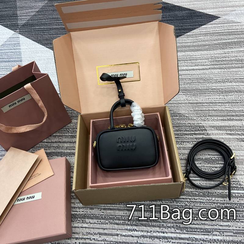 精品A貨MiuMiu 5NR036 做工細緻精品包款 MiuMiu仿品價格表 精品A貨MiuMiu 5NR036 做工細緻精品包款 MiuMiu仿品價格表