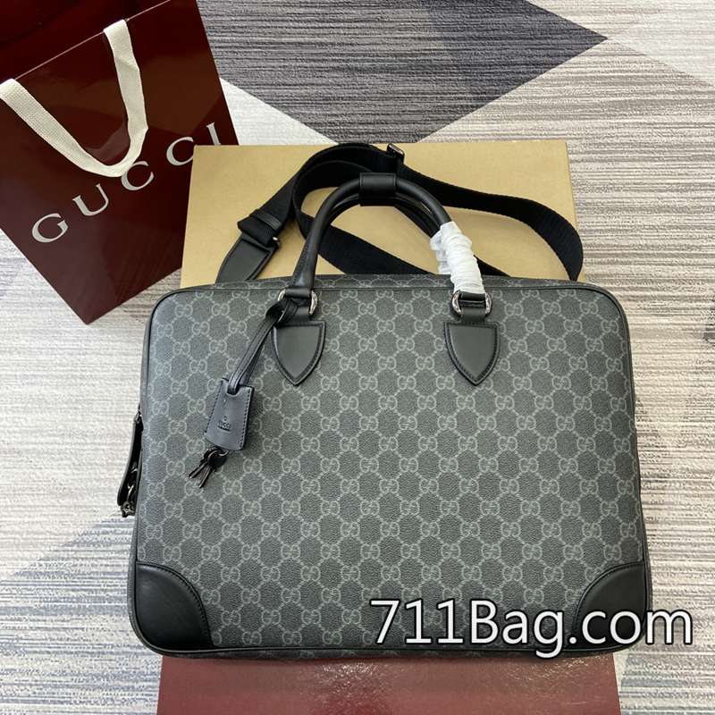 精品高仿Gucci 821149 穿搭博主力推,實力不容小覷。 母親節送Gucci高仿尺寸:40厘米(寬)x30厘米(高)x6厘米(深)重量:約1.4千克顏色:克皮克膠/原廠皮。 精品高仿Gucci 821149 穿搭博主力推,實力不容小覷。 母親節送Gucci高仿尺寸:40厘米(寬)x30厘米(高)x6厘米(深)重量:約1.4千克顏色:克皮克膠/原廠皮。