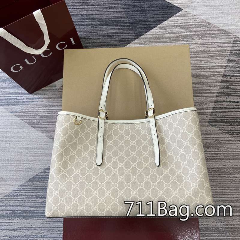 超3AGucci 815213 細節講究奢侈品包包 Gucci一比一A貨店鋪尺寸:38厘米(寬)x25厘米(高)x15厘米(深)重量:約0.85千克顏色:燕麥色/原廠皮。 超3AGucci 815213 細節講究奢侈品包包 Gucci一比一A貨店鋪尺寸:38厘米(寬)x25厘米(高)x15厘米(深)重量:約0.85千克顏色:燕麥色/原廠皮。