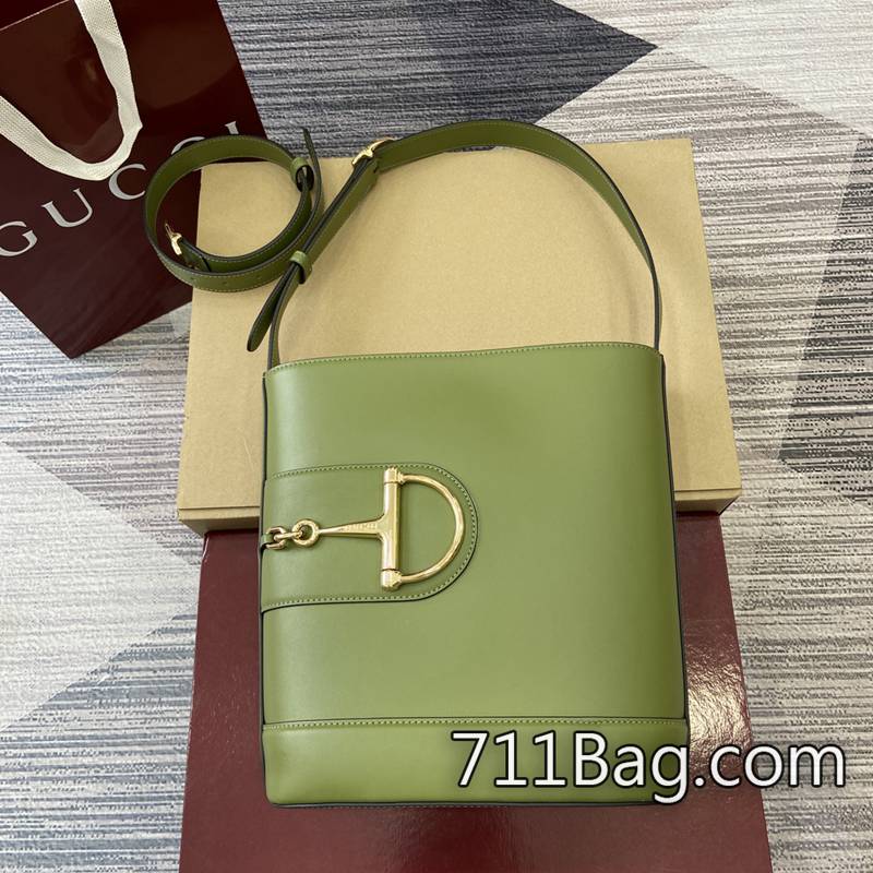 頂級超3AGucci 833660 做工超精細高端定製 Gucci一比一高仿包尺寸:26厘米(寬)x27.5厘米(高)x11.5厘米(深)顏色:綠色/原廠皮。重量:約0.8千克。 頂級超3AGucci 833660 做工超精細高端定製 Gucci一比一高仿包尺寸:26厘米(寬)x27.5厘米(高)x11.5厘米(深)顏色:綠色/原廠皮。重量:約0.8千克。