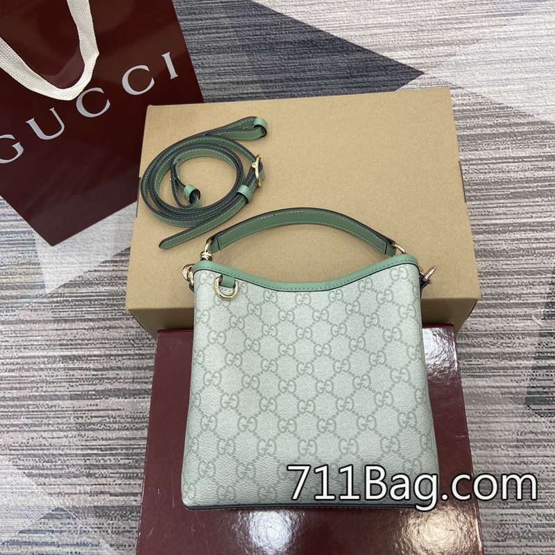 超3AGucci 815214 精準手感,開關順暢不卡。 拼多多Gucci A貨評價這款小號托特包以淺粉色匠心呈現,可調節提手飾以孔眼,呈現靈感源自馬術世界的典雅風采。型號:815214小號尺寸:30厘米(寬)x18厘米(高)x11厘米(深)顏色:綠色/原廠皮。 超3AGucci 815214 精準手感,開關順暢不卡。 拼多多Gucci A貨評價這款小號托特包以淺粉色匠心呈現,可調節提手飾以孔眼,呈現靈感源自馬術世界的典雅風采。型號:815214小號尺寸:30厘米(寬)x18厘米(高)x11厘米(深)顏色:綠色/原廠皮。