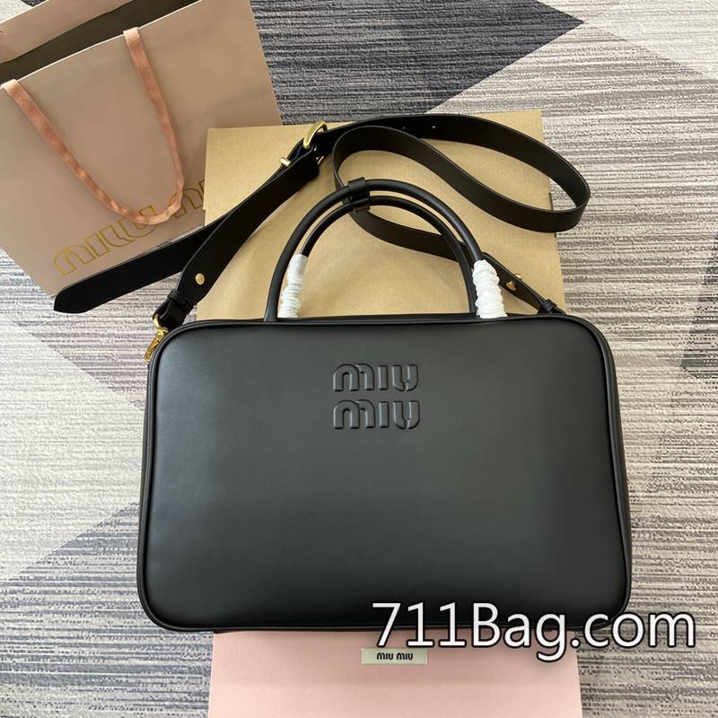 精品高仿MiuMiu 5bb117 社群曬圖款,高仿中的精品。 高仿MiuMiu帽子 精品高仿MiuMiu 5bb117 社群曬圖款,高仿中的精品。 高仿MiuMiu帽子