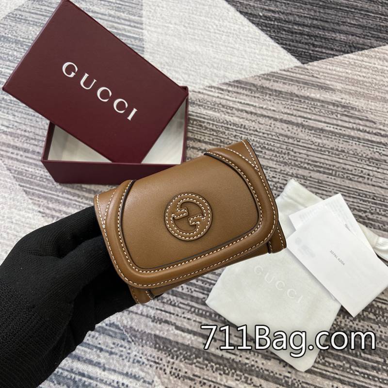 A貨Gucci 818811 好評如潮,高端客戶最愛。 Gucci包A貨批發打開時尺寸:22厘米(寬)x9厘米(高);閉合時尺寸:11厘米(寬)x9厘米(高)顏色:棕色/原廠皮。 A貨Gucci 818811 好評如潮,高端客戶最愛。 Gucci包A貨批發打開時尺寸:22厘米(寬)x9厘米(高);閉合時尺寸:11厘米(寬)x9厘米(高)顏色:棕色/原廠皮。
