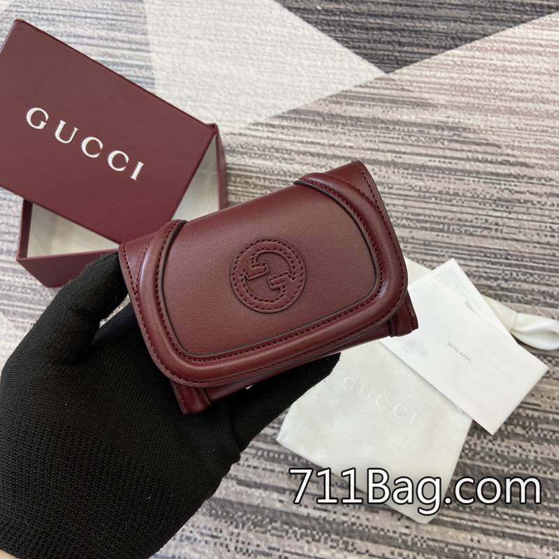 精品A貨Gucci 818811 質感強烈高端包包 Gucci包包A貨開箱打開時尺寸:22厘米(寬)x9厘米(高);閉合時尺寸:11厘米(寬)x9厘米(高)顏色:安可拉紅/原廠皮。 精品A貨Gucci 818811 質感強烈高端包包 Gucci包包A貨開箱打開時尺寸:22厘米(寬)x9厘米(高);閉合時尺寸:11厘米(寬)x9厘米(高)顏色:安可拉紅/原廠皮。