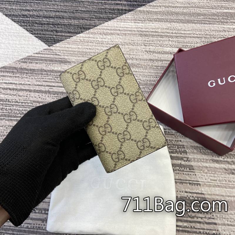 超3AGucci 821209 做工精細皮質柔軟 Gucci精仿包推薦 超3AGucci 821209 做工精細皮質柔軟 Gucci精仿包推薦