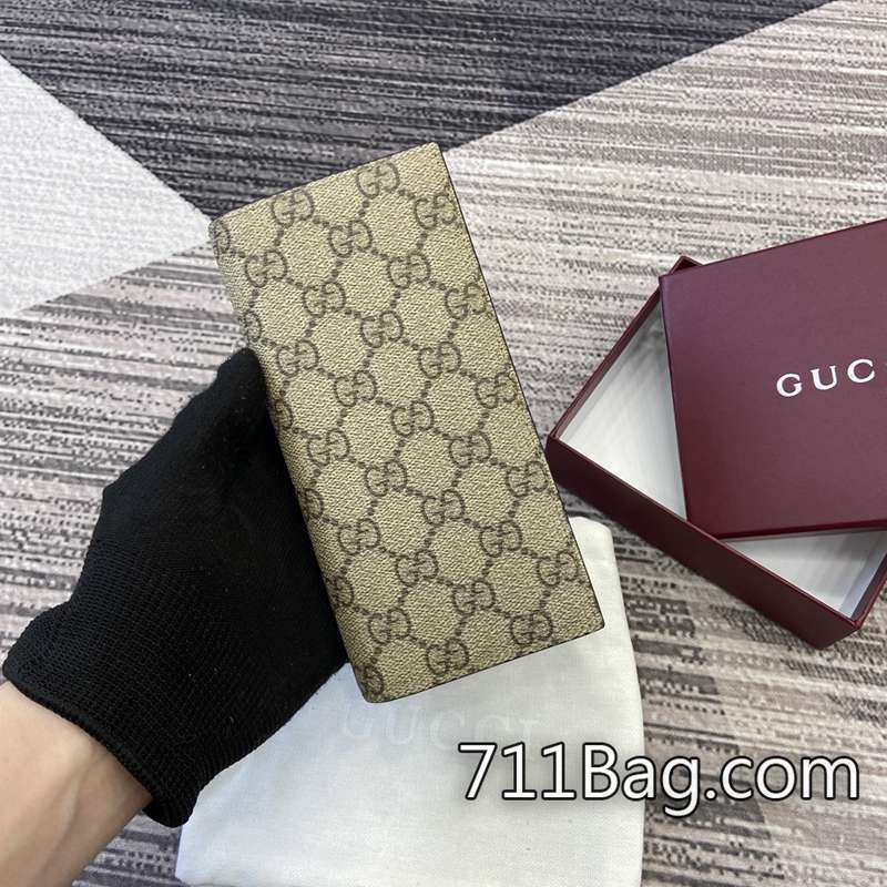 超3AGucci 821213 內裡字體精準,壓印清楚。 高仿Gucci Ophidia系列包閉合時尺寸:10厘米(寬)x19厘米(高)x2厘米(厚);打開時尺寸:20.5厘米(寬)x19厘米(高)顏色:棕色/pvc。 超3AGucci 821213 內裡字體精準,壓印清楚。 高仿Gucci Ophidia系列包閉合時尺寸:10厘米(寬)x19厘米(高)x2厘米(厚);打開時尺寸:20.5厘米(寬)x19厘米(高)顏色:棕色/pvc。