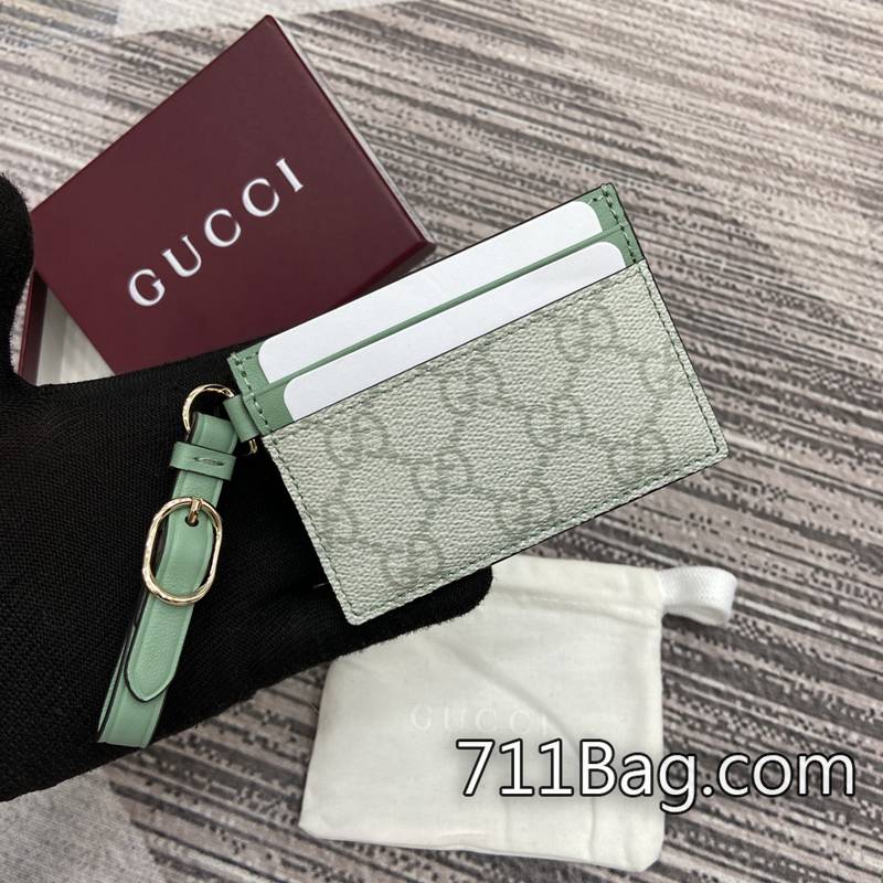 精品高仿Gucci 819121 包體設計比例完美,無失衡感。 Gucci仿品微信購買尺寸:7厘米(寬)x10厘米(高)重量:約65克顏色:淺綠膠淺綠pvc/原廠皮。 精品高仿Gucci 819121 包體設計比例完美,無失衡感。 Gucci仿品微信購買尺寸:7厘米(寬)x10厘米(高)重量:約65克顏色:淺綠膠淺綠pvc/原廠皮。