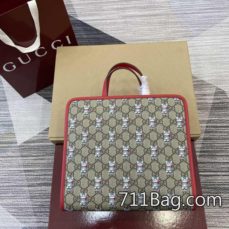 頂級精品Gucci 605614 高端定製真皮包包 高仿Gucci後背包尺寸:25(長)x28.5(寬)x11cm(厚)顏色:紅色/pvc印花 頂級精品Gucci 605614 高端定製真皮包包 高仿Gucci後背包尺寸:25(長)x28.5(寬)x11cm(厚)顏色:紅色/pvc印花