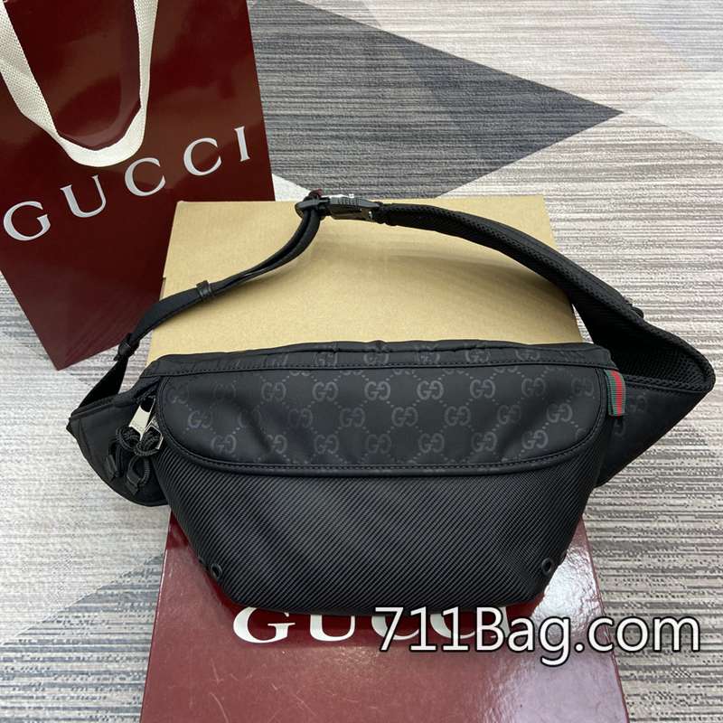 超3AGucci 804262 採用德國進口蠟線,耐用不斷裂。 高仿Gucci後背包尺寸:32厘米(寬)x17厘米(高)x5厘米(厚)重量:約0.49千克顏色:黑色尼龍佈/原廠皮。意大利創作 超3AGucci 804262 採用德國進口蠟線,耐用不斷裂。 高仿Gucci後背包尺寸:32厘米(寬)x17厘米(高)x5厘米(厚)重量:約0.49千克顏色:黑色尼龍佈/原廠皮。意大利創作