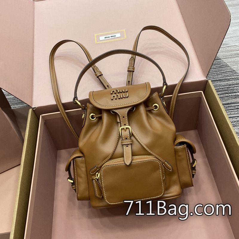 精品Gucci 5BZ043 超強抗污易清潔材質。 Gucci條紋經典仿包尺寸:22X18X11.5cm顏色:棕色全皮 精品Gucci 5BZ043 超強抗污易清潔材質。 Gucci條紋經典仿包尺寸:22X18X11.5cm顏色:棕色全皮