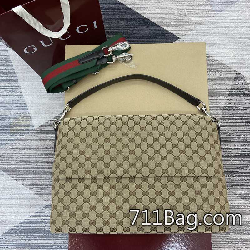 高仿Gucci 821616 重現品牌經典工藝,外觀無可挑剔。 Gucci正版開模A貨尺寸:36厘米(寬)x25厘米(高)x12厘米(深) 高仿Gucci 821616 重現品牌經典工藝,外觀無可挑剔。 Gucci正版開模A貨尺寸:36厘米(寬)x25厘米(高)x12厘米(深)