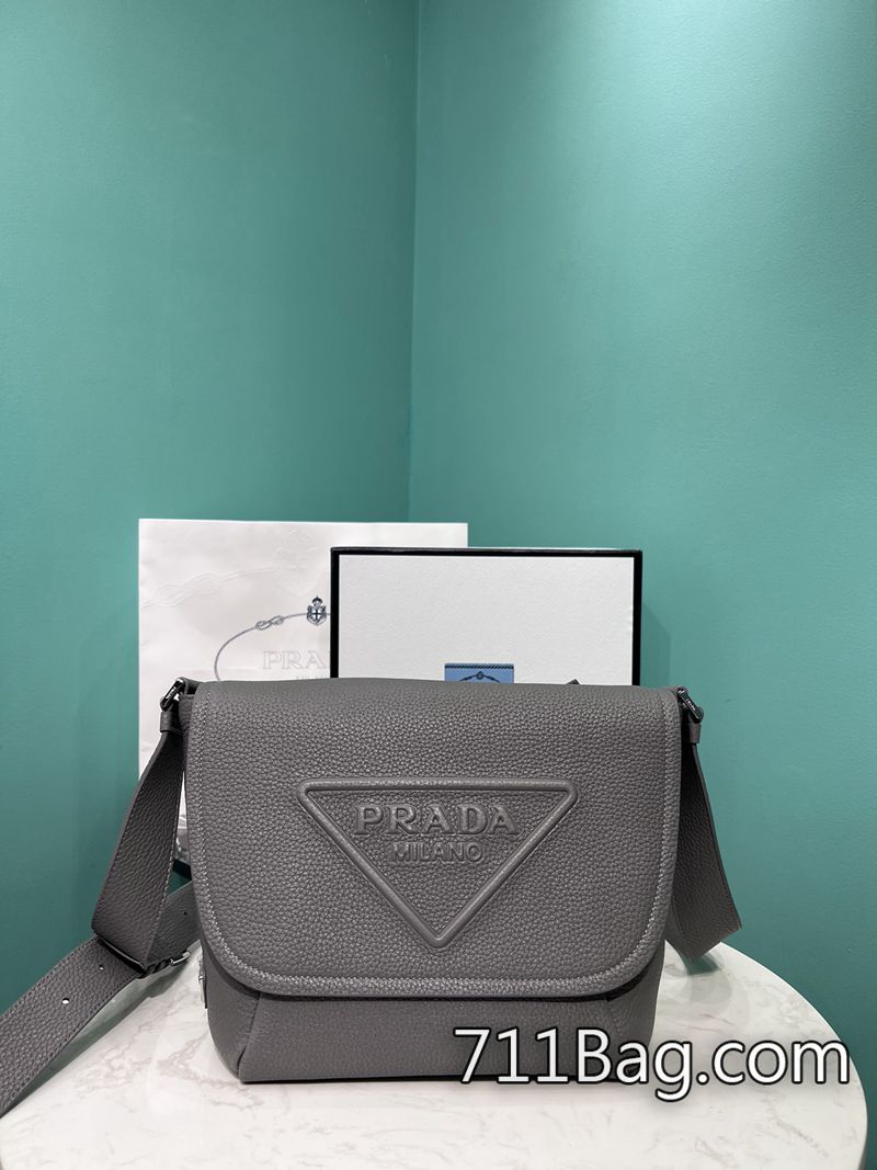 精品高仿Prada 2VD056 超強抗污易清潔材質。 仿Prada包可刷卡嗎尺寸:長22x高22x底12cm 精品高仿Prada 2VD056 超強抗污易清潔材質。 仿Prada包可刷卡嗎尺寸:長22x高22x底12cm