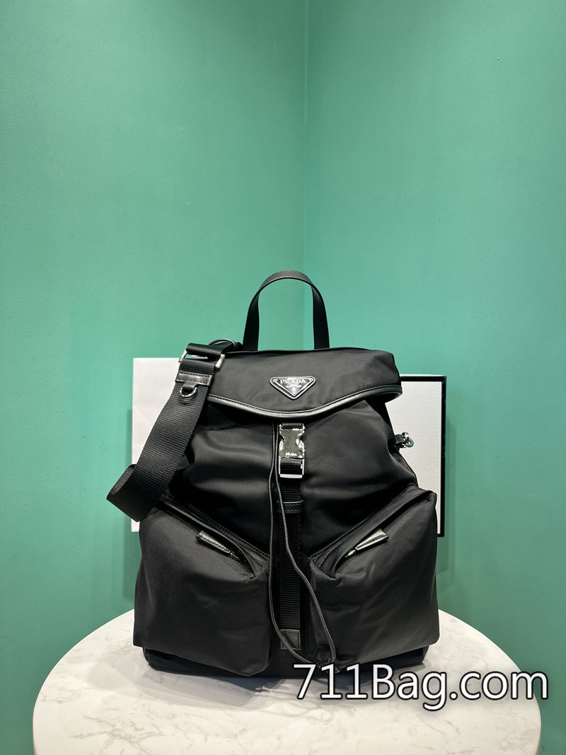 原版一比一Prada 2VZ111 真皮壓紋質感包款 百搭風格高仿Prada尺寸:長30x高38x底17cm 原版一比一Prada 2VZ111 真皮壓紋質感包款 百搭風格高仿Prada尺寸:長30x高38x底17cm