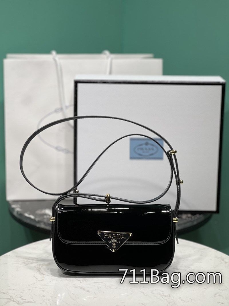 頂級高仿Prada 1BD339 與正品對照無色差。 A貨Prada包便宜又好尺寸:底長20.5x高10.5x寬4cm 頂級高仿Prada 1BD339 與正品對照無色差。 A貨Prada包便宜又好尺寸:底長20.5x高10.5x寬4cm