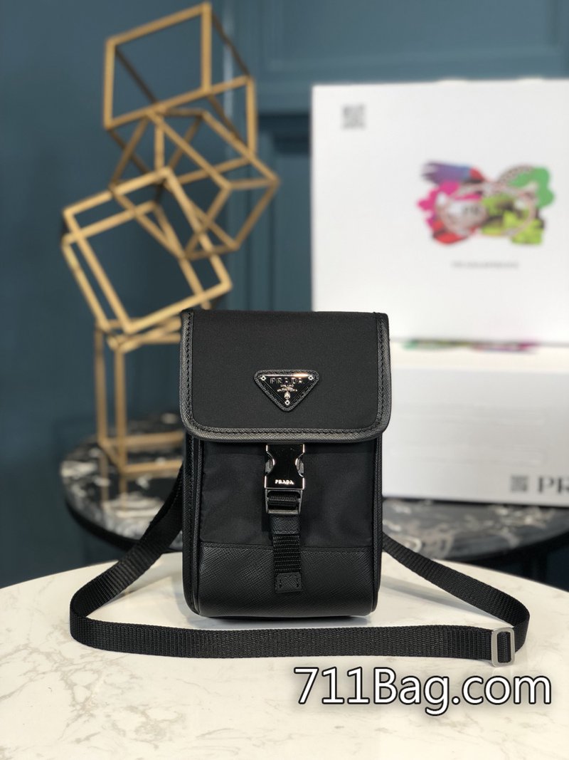 精仿Prada 2ZH109 頂級皮革細節精美 頂級A貨Prada包尺寸:長12x高19x底2.5cm 精仿Prada 2ZH109 頂級皮革細節精美 頂級A貨Prada包尺寸:長12x高19x底2.5cm
