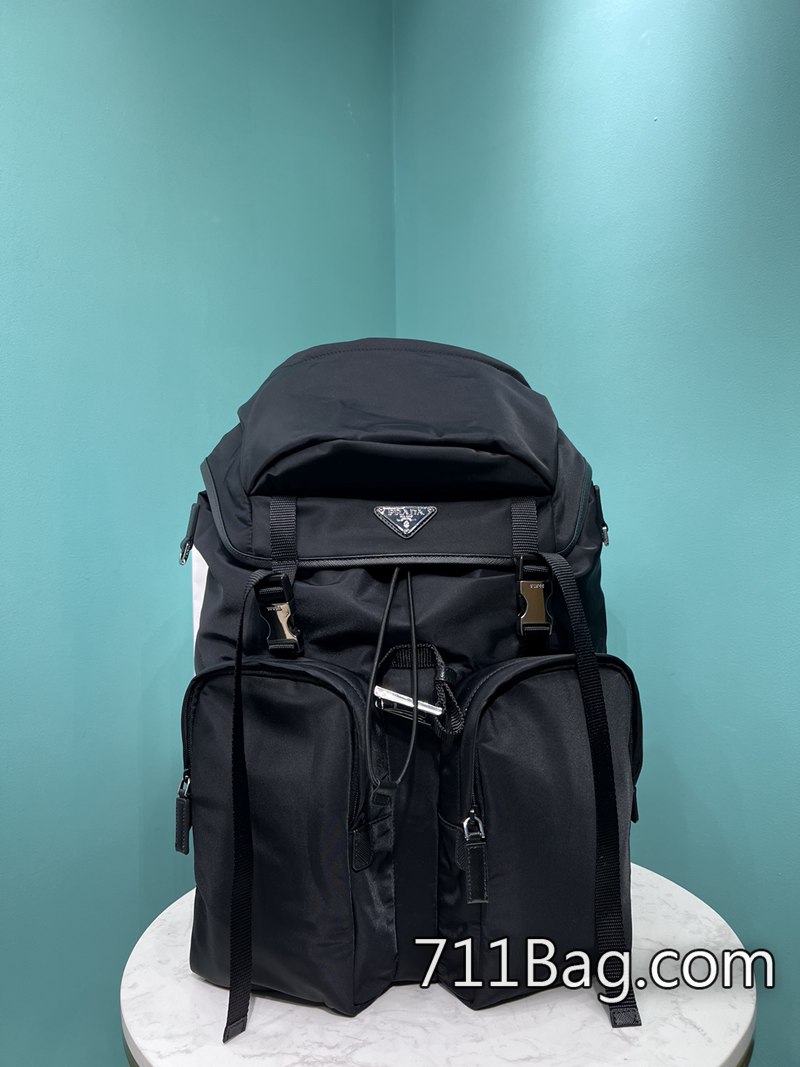 原版一比一Prada 2VZ019 細節還原真品質感 高仿Prada男女通用包款尺寸:長32x高52x底19cm 原版一比一Prada 2VZ019 細節還原真品質感 高仿Prada男女通用包款尺寸:長32x高52x底19cm