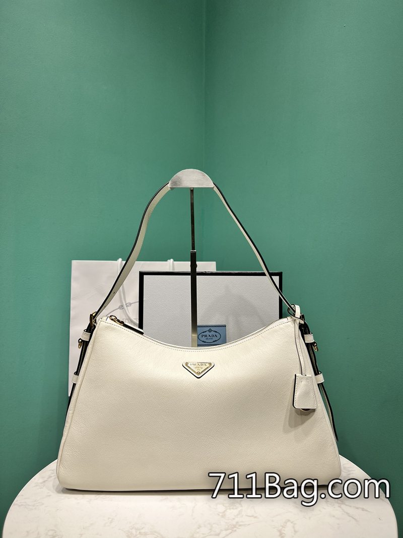 頂級精品Prada 1BC228 做工嚴格打磨質感 Prada仿包開箱評價尺寸:長39x高24x底11.5cm 頂級精品Prada 1BC228 做工嚴格打磨質感 Prada仿包開箱評價尺寸:長39x高24x底11.5cm