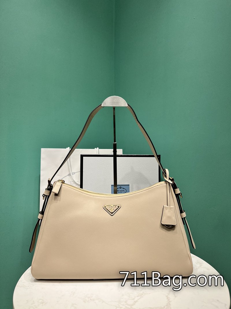 精品Prada 1BC228 社群曬圖款,高仿中的精品。 高仿Prada男女通用包款尺寸:長39x高24x底11.5cm 精品Prada 1BC228 社群曬圖款,高仿中的精品。 高仿Prada男女通用包款尺寸:長39x高24x底11.5cm