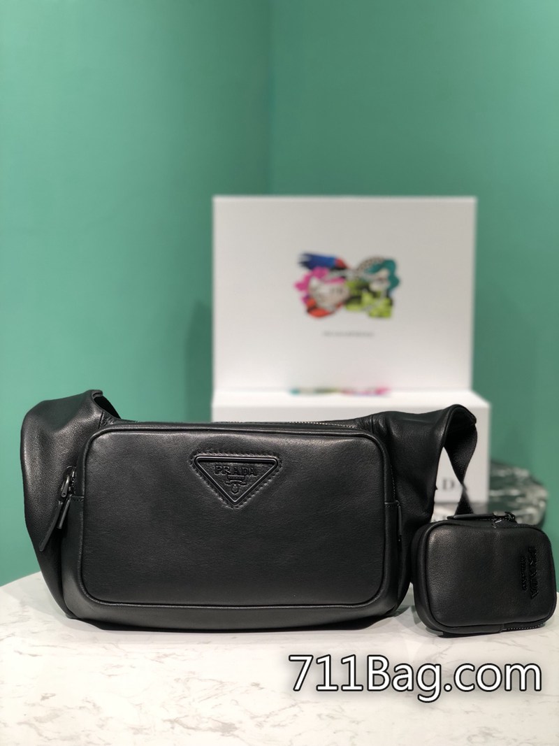 精品高仿Prada 2VH127 品質卓越的高仿包 原單品質Prada仿包尺寸:長22x高16.5x底5cm 精品高仿Prada 2VH127 品質卓越的高仿包 原單品質Prada仿包尺寸:長22x高16.5x底5cm