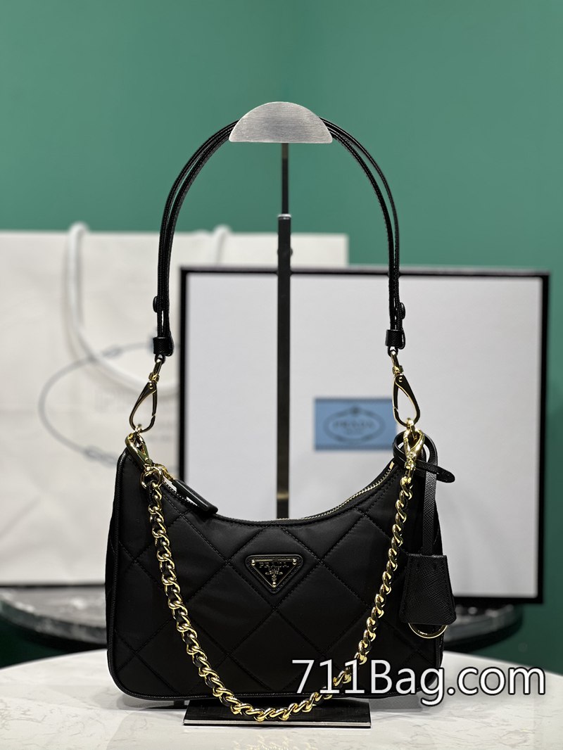 精品A貨Prada 1BC204 做工考究高端包包 真皮Prada A貨包尺寸:長23x高16x底6.5cm 精品A貨Prada 1BC204 做工考究高端包包 真皮Prada A貨包尺寸:長23x高16x底6.5cm