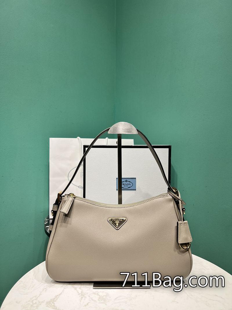 頂級高仿Prada 1BC229 高端版製作流程完全依照原廠工藝。 高仿Prada包學生款推薦尺寸:長31x高18x底10cm 頂級高仿Prada 1BC229 高端版製作流程完全依照原廠工藝。 高仿Prada包學生款推薦尺寸:長31x高18x底10cm