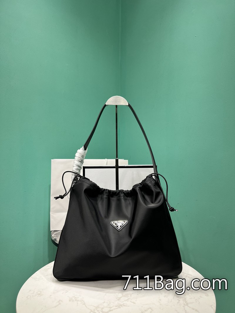 原版一比一Prada 1BD251 使用過後仍保持完美包型。 A貨Prada包便宜又好尺寸:長25x高21x底8cm 原版一比一Prada 1BD251 使用過後仍保持完美包型。 A貨Prada包便宜又好尺寸:長25x高21x底8cm