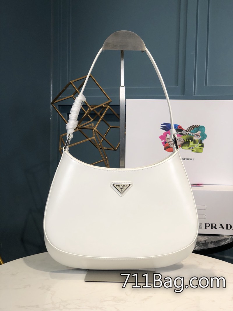 精仿Prada 1BC499 使用過後仍保持完美包型。 仿Prada殺手包尺寸:27*5*19cm 精仿Prada 1BC499 使用過後仍保持完美包型。 仿Prada殺手包尺寸:27*5*19cm