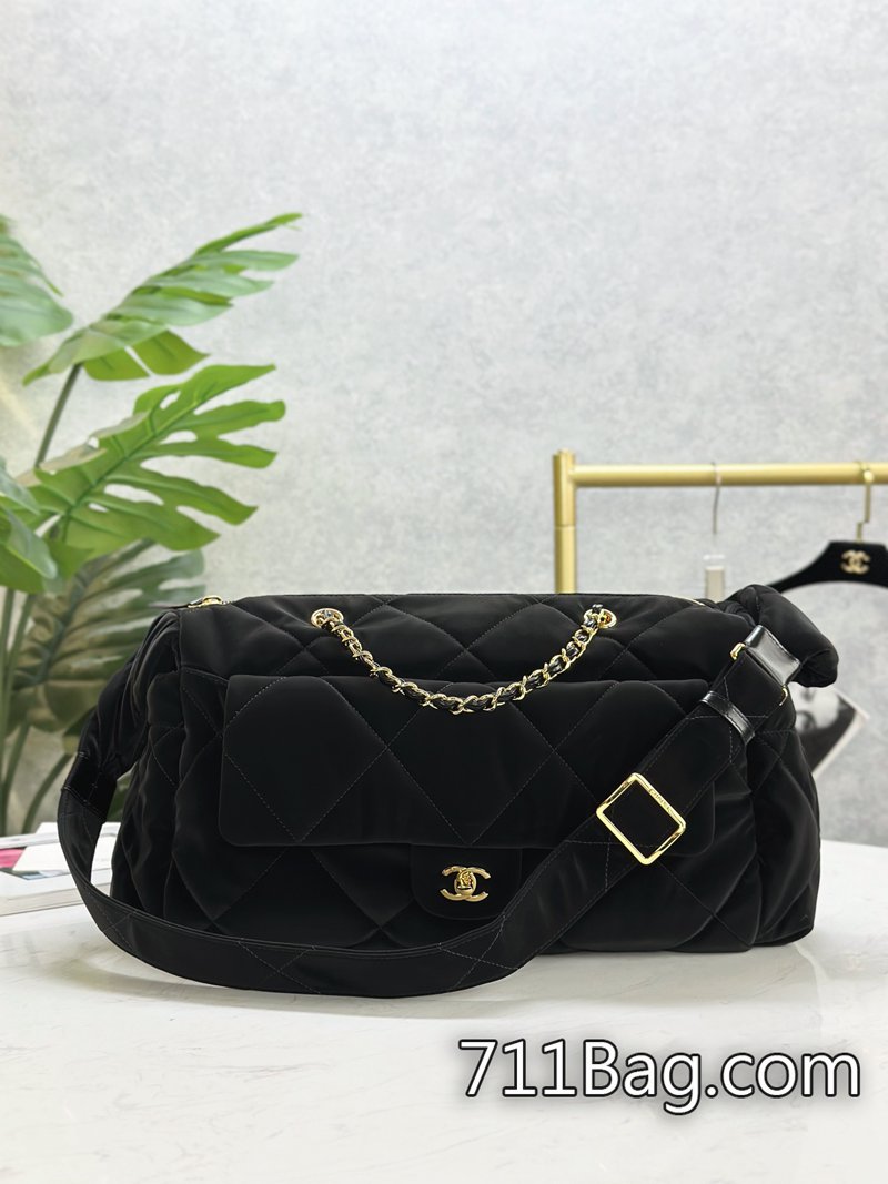 原版一比一Chanel AS5055 24N 滑雪系列黑絲絨Chanel A貨選料講究,原皮質感細緻 高仿香奈兒值不值得買44cm/5055 原版一比一Chanel AS5055 24N 滑雪系列黑絲絨Chanel A貨選料講究,原皮質感細緻 高仿香奈兒值不值得買44cm/5055