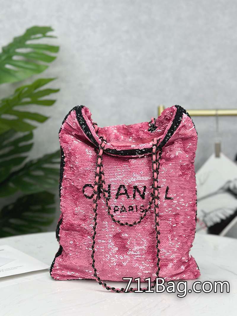 精品高仿Chanel AS4856 表面平滑無皺摺,質感細膩。 高仿Chanel批發貨源39*30*2cm/4856 精品高仿Chanel AS4856 表面平滑無皺摺,質感細膩。 高仿Chanel批發貨源39*30*2cm/4856