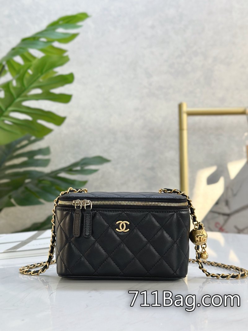 原版一比一Chanel AS2303 皮革光澤自然,不油不亮。 A貨香奈兒耳環價格參考9.5*17*8cm/2303 原版一比一Chanel AS2303 皮革光澤自然,不油不亮。 A貨香奈兒耳環價格參考9.5*17*8cm/2303