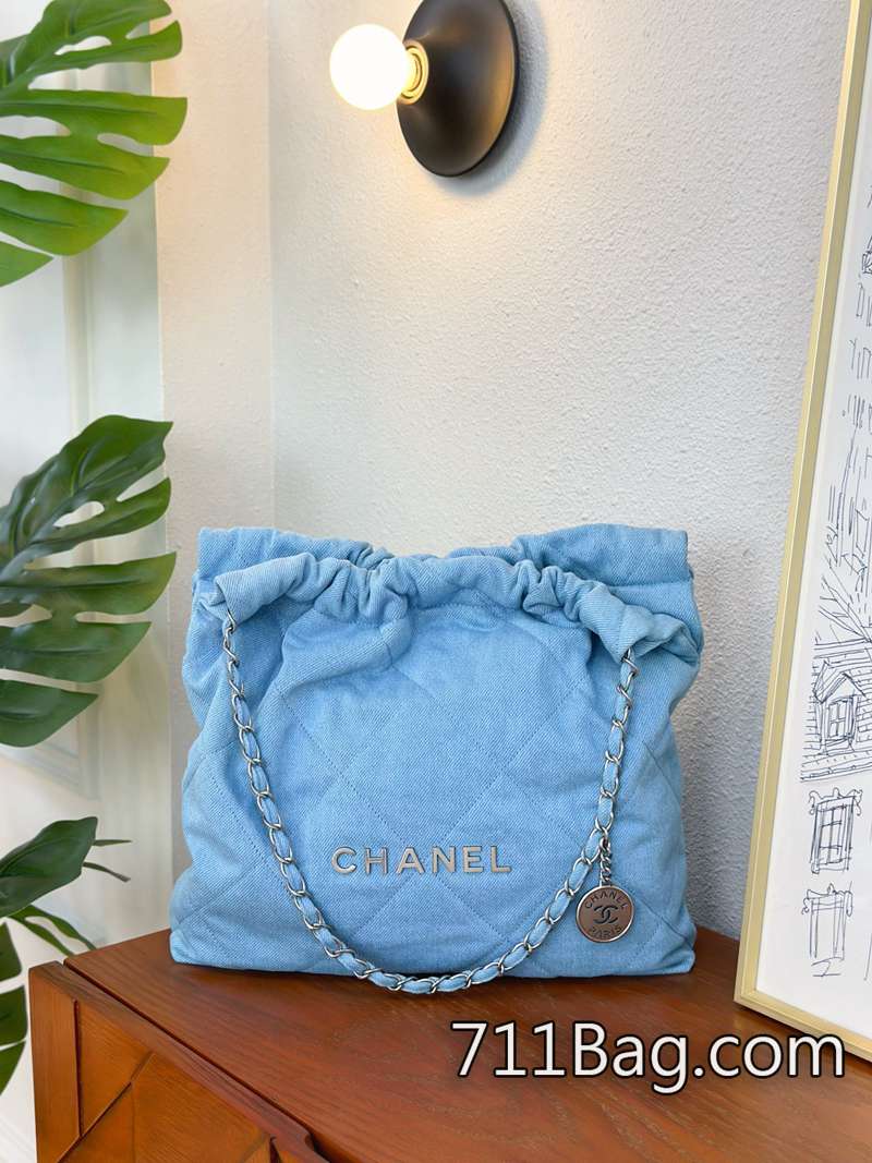 精品Chanel AS3261 高級面料手工包包 A貨Chanel與正品差異 25C 新款淺藍牛仔 精品Chanel AS3261 高級面料手工包包 A貨Chanel與正品差異 25C 新款淺藍牛仔