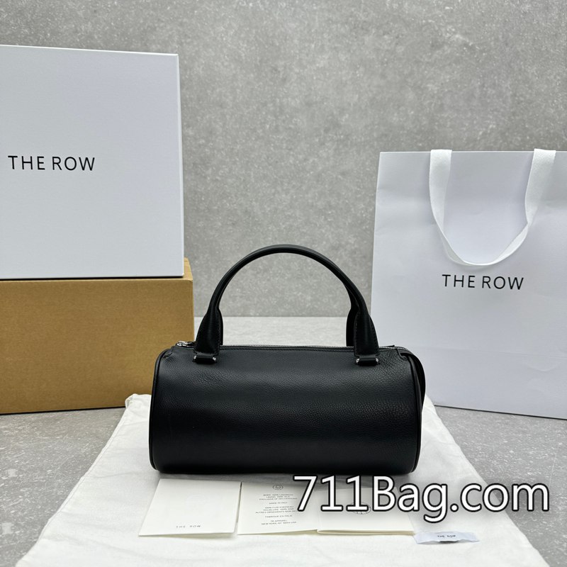 頂級精品The Row包包 LOGO壓印清晰 the row仿包穿搭博主最愛 頂級精品The Row包包 LOGO壓印清晰 the row仿包穿搭博主最愛