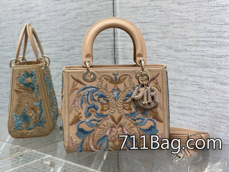 精品A貨Dior Lady 限量版花草珠子刺繡款 開合順手不卡扣 Dior高仿項鍊 精品A貨Dior Lady 限量版花草珠子刺繡款 開合順手不卡扣 Dior高仿項鍊