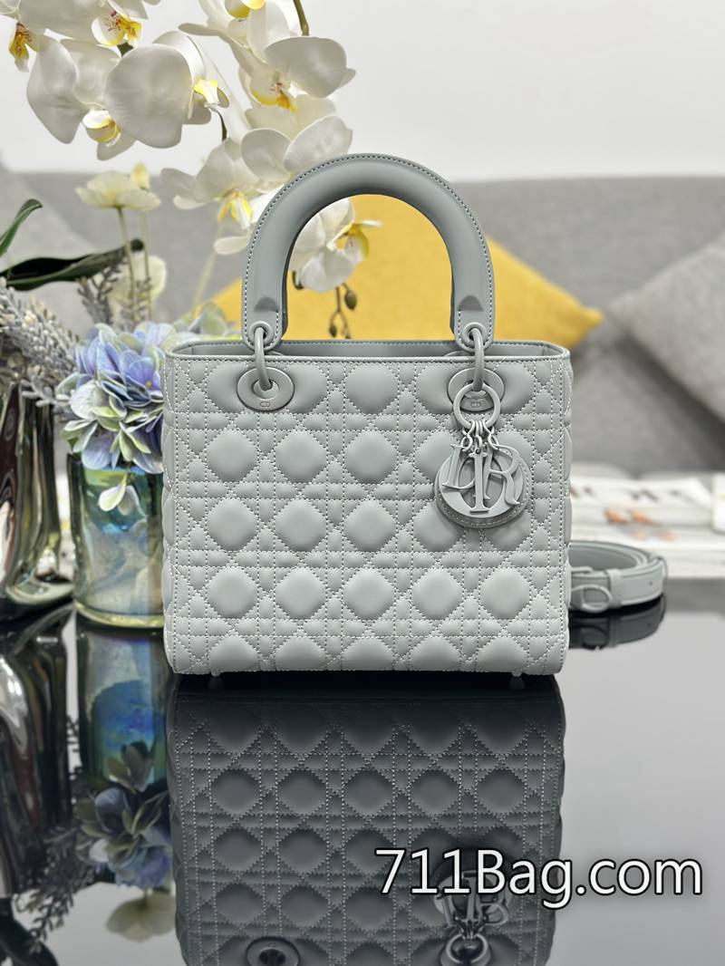 頂級A貨Dior Lady Dior 五格磨砂藤格紋牛皮革翻蓋式手袋 邊緣收邊平整 Dior同步專櫃版 頂級A貨Dior Lady Dior 五格磨砂藤格紋牛皮革翻蓋式手袋 邊緣收邊平整 Dior同步專櫃版