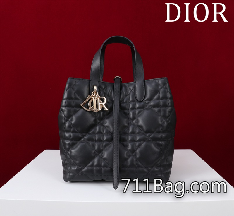 超3ADior 型號:283636#size:23*25*11cm最新款Toujours豎版系列中號 整體重量對版 Dior男鞋A貨 超3ADior 型號:283636#size:23*25*11cm最新款Toujours豎版系列中號 整體重量對版 Dior男鞋A貨